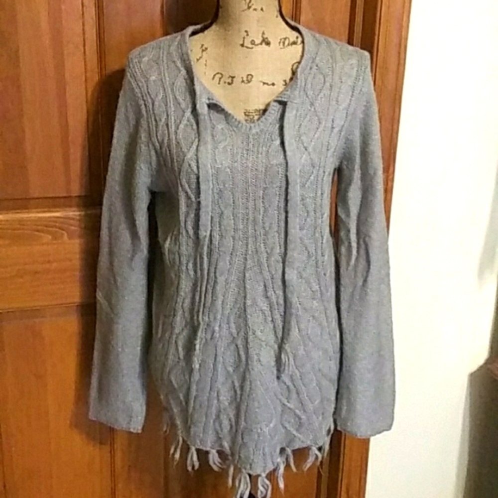 Prana wool blend cable knit sweater, VGUC